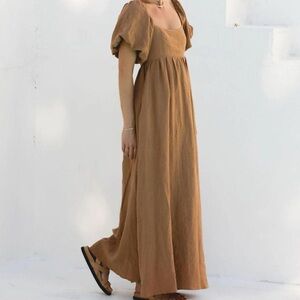 Solaí Linen puff sleeve maxi dress